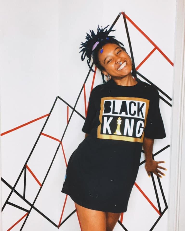 Black King T